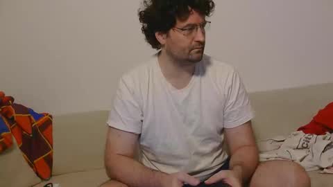 Snapshot of tsartan111 chatting on November 25, 3:34 pm tsartan111 online show from November 25, 3:34 pm