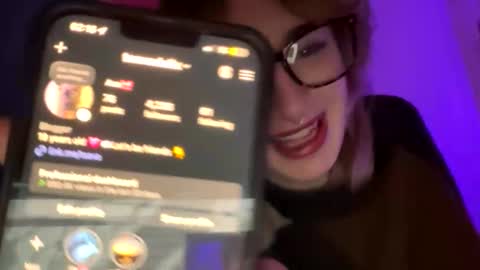 Snapshot of tsavadoll chatting on February 5, 2:16 am Ava online show from February 5, 2:16 am