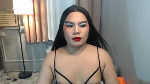 Snapshot of tsbrianabankhugecock chatting on July 28, 1:10 pm brianna online show from July 28, 1:10 pm