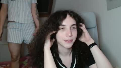 TSBubbles online show from October 19, 9:48 pm