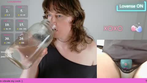 Snapshot of tsellieryder chatting on May 15, 11:12 pm Ellie Ryder online show from May 15, 11:12 pm