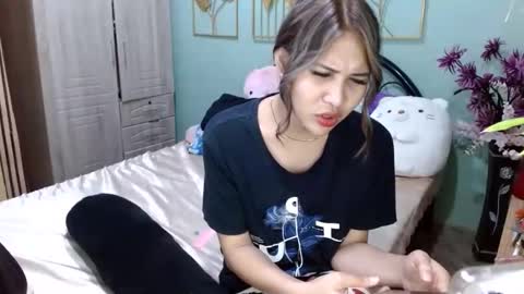 SHENA  online show from February 8, 8:42 am