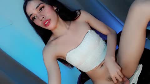 Snapshot of tsgirl_kathalina chatting on March 12, 11:01 pm tsgirl_kathalina online show from March 12, 11:01 pm