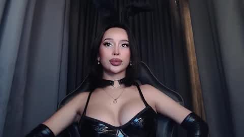 Snapshot of tsgoddessrie chatting on October 10, 3:33 pm TAM THE GODDESS online show from October 10, 3:33 pm