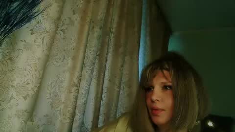 Annika online show from June 24, 10:25 am