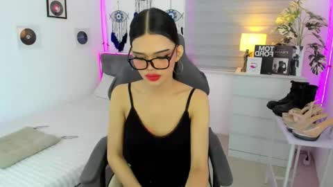 Snapshot of tstoni_talks chatting on November 18, 6:23 pm tstoni_talks online show from November 18, 6:23 pm