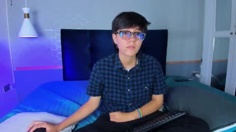 Maru online show from September 18, 8:44 pm