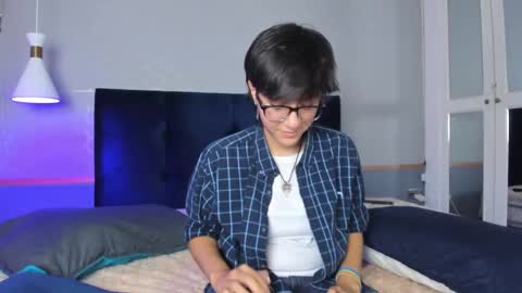 Maru online show from October 1, 8:04 pm