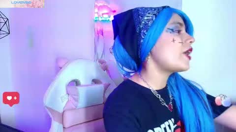 Tsukineko online show from November 22, 2:32 am