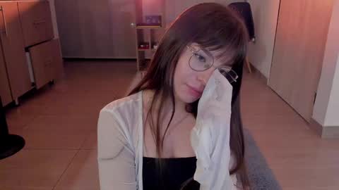 Snapshot of tsukys_spell chatting on January 18, 5:31 am Tsuky online show from January 18, 5:31 am