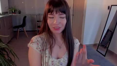 Snapshot of tsukys_spell chatting on January 28, 5:32 am Tsuky online show from January 28, 5:32 am