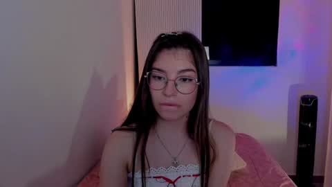 Snapshot of tsukys_spell chatting on February 4, 5:21 am Tsuky online show from February 4, 5:21 am