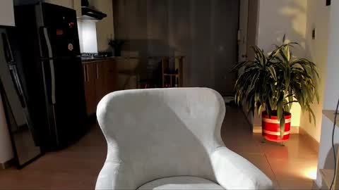 Snapshot of tsukys_spell chatting on November 11, 2:22 am Tsuky online show from November 11, 2:22 am