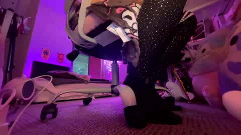 Snapshot of tsunderenextdoor chatting on January 23, 7:51 pm MOCHI NEXT DOOR online show from January 23, 7:51 pm