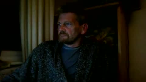 Snapshot of ttb2769 chatting on December 19, 6:23 am ttb2769 online show from December 19, 6:23 am