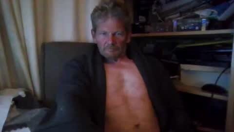 Snapshot of ttb2769 chatting on October 10, 5:28 am ttb2769 online show from October 10, 5:28 am