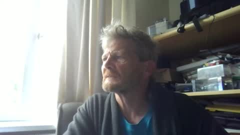 Snapshot of ttb2769 chatting on May 22, 6:09 am ttb2769 online show from May 22, 6:09 am