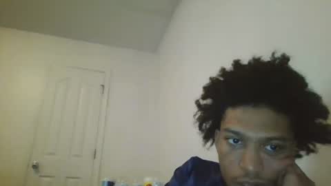 Almond Frank online show from August 3, 8:13 am
