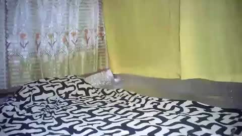 Snapshot of tuchmegently chatting on February 21, 12:49 am Mae online show from February 21, 12:49 am