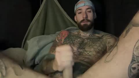 Snapshot of tuhands chatting on November 23, 8:03 am Tuhands online show from November 23, 8:03 am