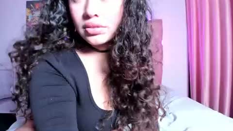 Snapshot of tulipxo chatting on July 3, 12:33 pm Curlina online show from July 3, 12:33 pm