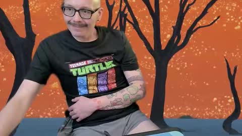 Snapshot of tumbles05 chatting on November 2, 3:20 am tumbling through online show from November 2, 3:20 am