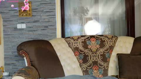Snapshot of tunderose chatting on May 30, 4:20 am Tunde online show from May 30, 4:20 am