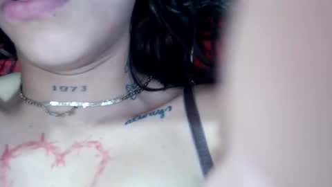 Snapshot of tunenacaliente chatting on November 14, 3:33 pm tunenacaliente online show from November 14, 3:33 pm