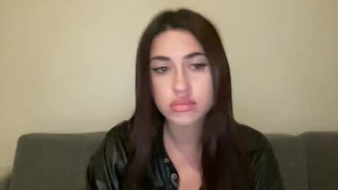 Snapshot of tuoamore123 chatting on October 6, 9:56 pm tuoamore123 online show from October 6, 9:56 pm