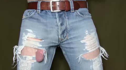 Snapshot of turquoise_metallic chatting on November 16, 4:51 am Phil Box online show from November 16, 4:51 am