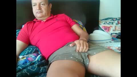 Snapshot of tuserasmia chatting on January 18, 1:08 pm Mario Ramirez online show from January 18, 1:08 pm