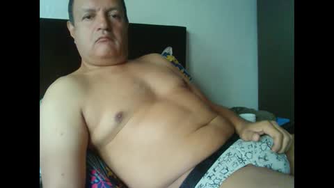 Snapshot of tuserasmia chatting on February 14, 9:21 pm Mario Ramirez online show from February 14, 9:21 pm