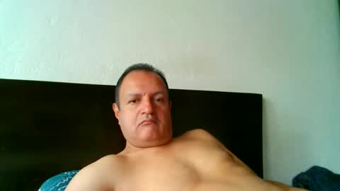 Snapshot of tuserasmia chatting on October 9, 2:59 pm Mario Ramirez online show from October 9, 2:59 pm