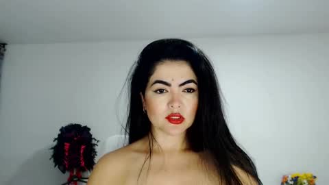 Snapshot of tuti_sex chatting on March 9, 4:16 am tuti online show from March 9, 4:16 am