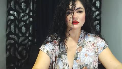 Snapshot of tuti_sex chatting on December 4, 3:05 am tuti online show from December 4, 3:05 am