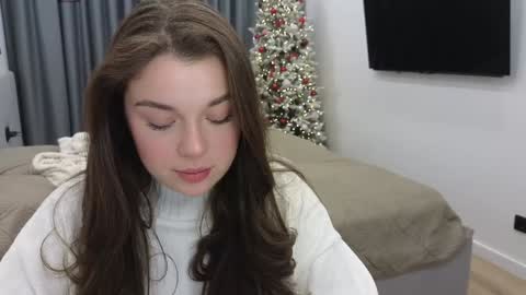 Snapshot of tutti_frutti_ chatting on December 6, 8:40 pm Ariana online show from December 6, 8:40 pm