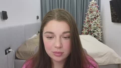Snapshot of tutti_frutti_ chatting on December 17, 8:54 pm Ariana online show from December 17, 8:54 pm