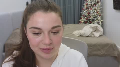 Snapshot of tutti_frutti_ chatting on December 19, 11:14 pm Ariana online show from December 19, 11:14 pm