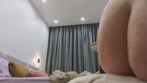 Snapshot of tutti_frutti_ chatting on January 30, 12:18 am Ariana online show from January 30, 12:18 am