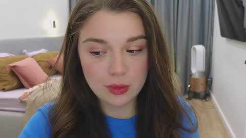 Snapshot of tutti_frutti_ chatting on February 6, 8:45 pm Ariana online show from February 6, 8:45 pm