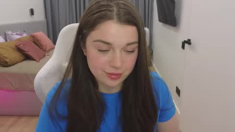 Snapshot of tutti_frutti_ chatting on February 17, 12:21 am Ariana online show from February 17, 12:21 am