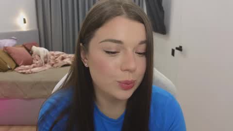 Snapshot of tutti_frutti_ chatting on February 17, 8:26 pm Ariana online show from February 17, 8:26 pm