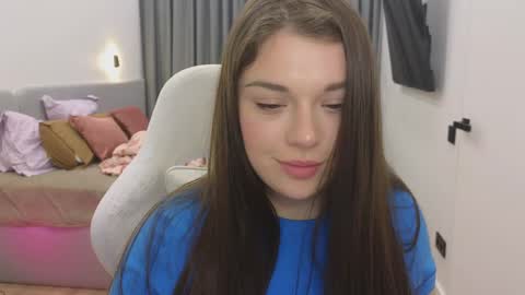 Snapshot of tutti_frutti_ chatting on February 17, 11:31 pm Ariana online show from February 17, 11:31 pm