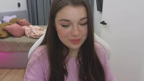 Snapshot of tutti_frutti_ chatting on February 19, 11:57 pm Ariana online show from February 19, 11:57 pm