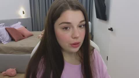 Snapshot of tutti_frutti_ chatting on March 8, 8:35 pm Ariana online show from March 8, 8:35 pm