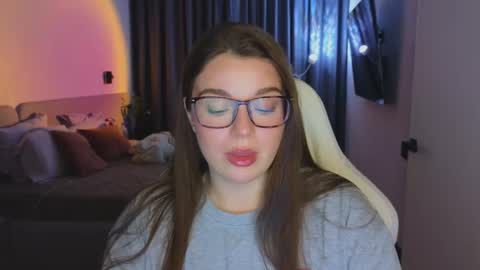 Snapshot of tutti_frutti_ chatting on October 7, 9:12 pm Ariana online show from October 7, 9:12 pm