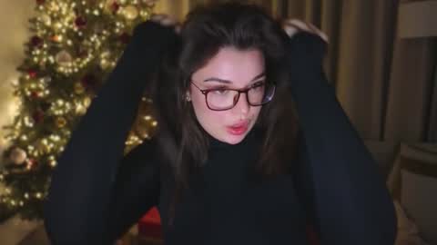 Ariana online show from January 14, 8:25 pm