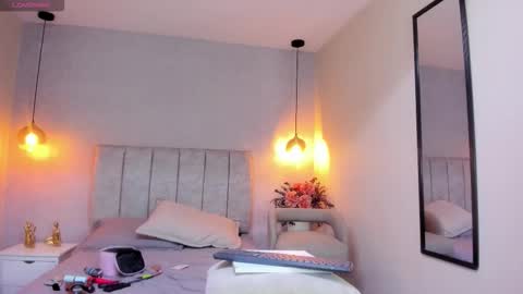 Tutu online show from November 9, 12:14 pm