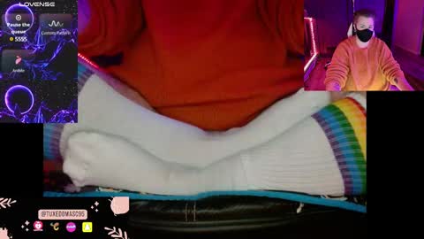 Snapshot of tuxedomasc95 chatting on January 1, 10:35 pm Alfie online show from January 1, 10:35 pm