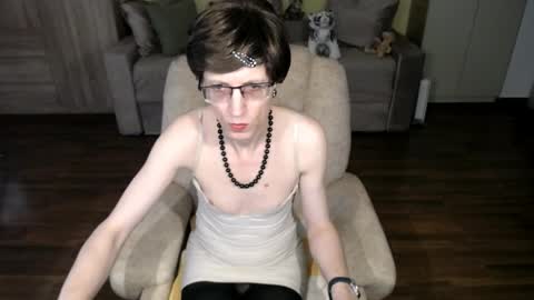 Clementine online show from May 21, 8:43 am